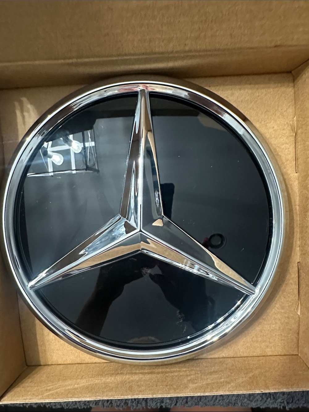 NEW Mercedes Benz front grille STAR emblem.  Fits 2019